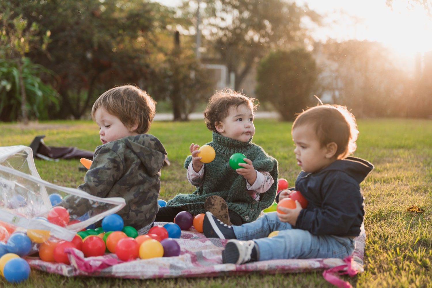 The Ultimate Play Date Guide: Unlock Fun, Learning & Social Skills for Your Baby!