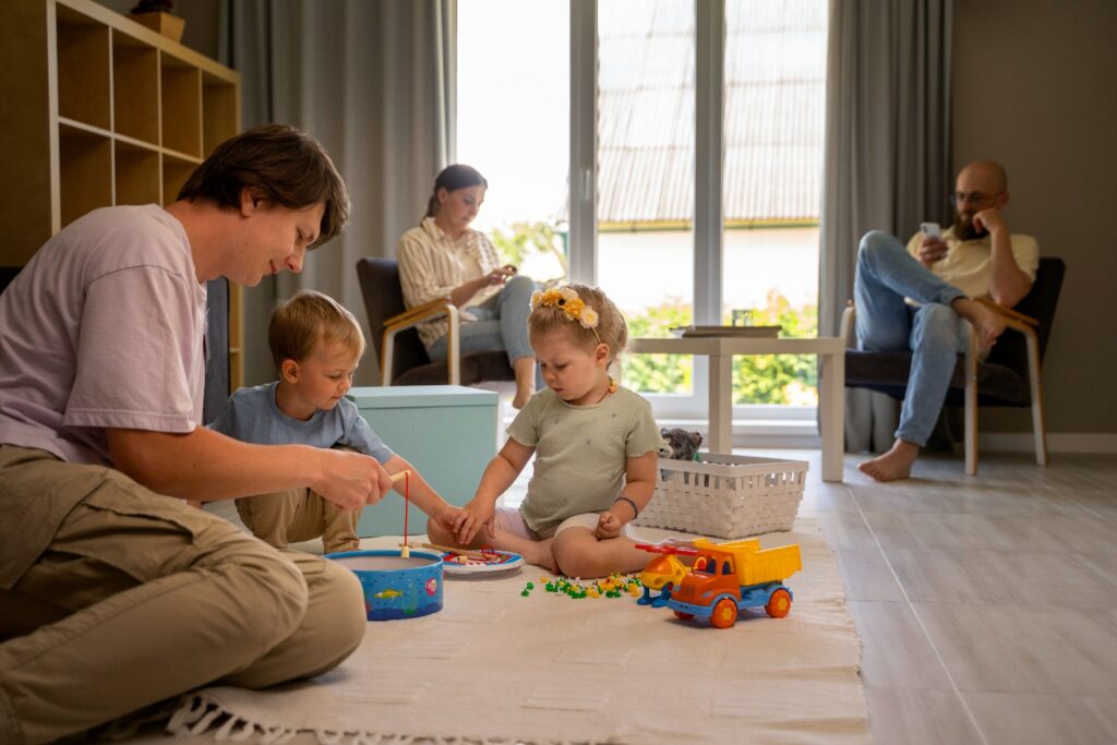 Fun Social Developmental Activities for Your Baby : Giggles and Greetings