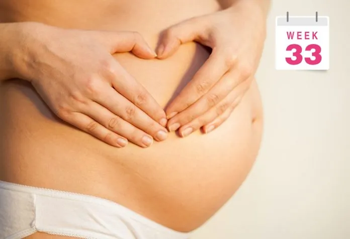 Pregnant Belly Pictures Week by Week : Week 33